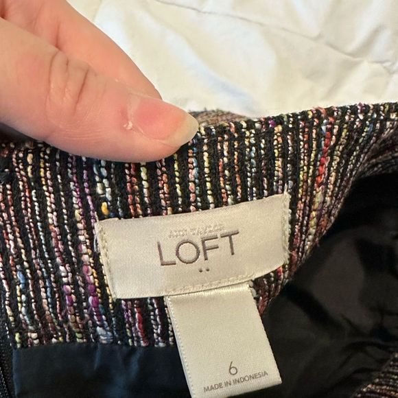 Loft multi colored mini pencil skirt size 6. Black with rainbow striped mini - Picture 4 of 10